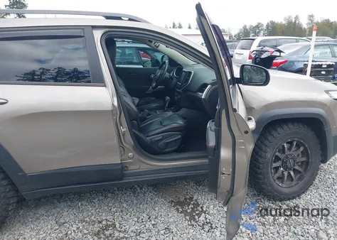 2017 Jeep Cherokee Trailhawk 4X4 из США, поврежденный, VIN 1C4PJMBS7HW609354